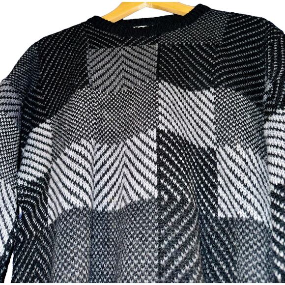 New Fast Long Crop Grandpa Sweater Color Blocked Black Gray Women's Size Medium - Picture 2 of 8